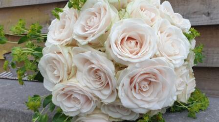 Delli’s Flowers